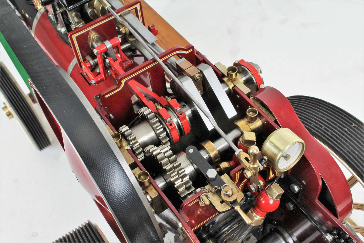 Maxwell Hemmens Showmans tractor with organ