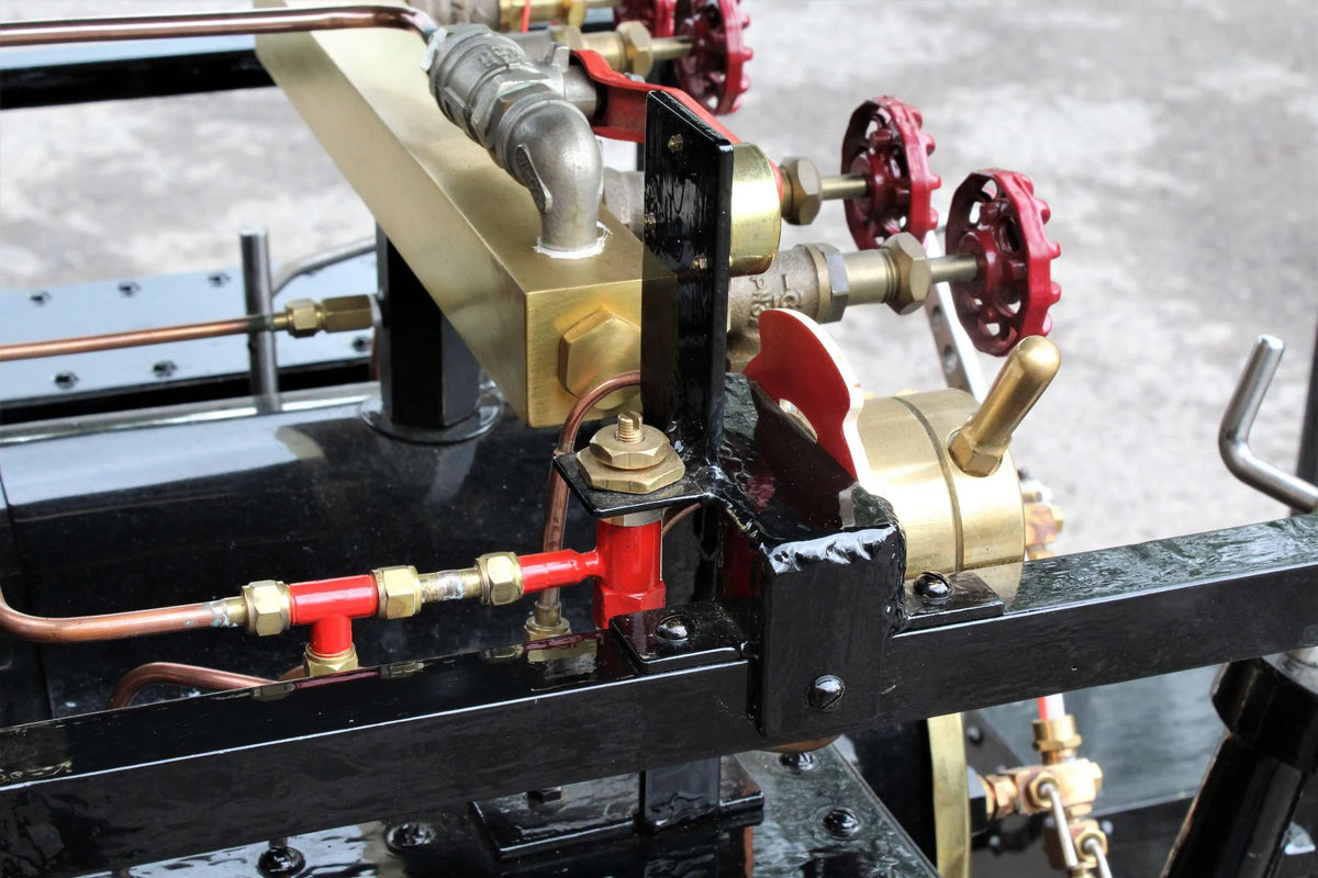 7 1/4 inch gauge "Romulus" 0-6-0 with tender