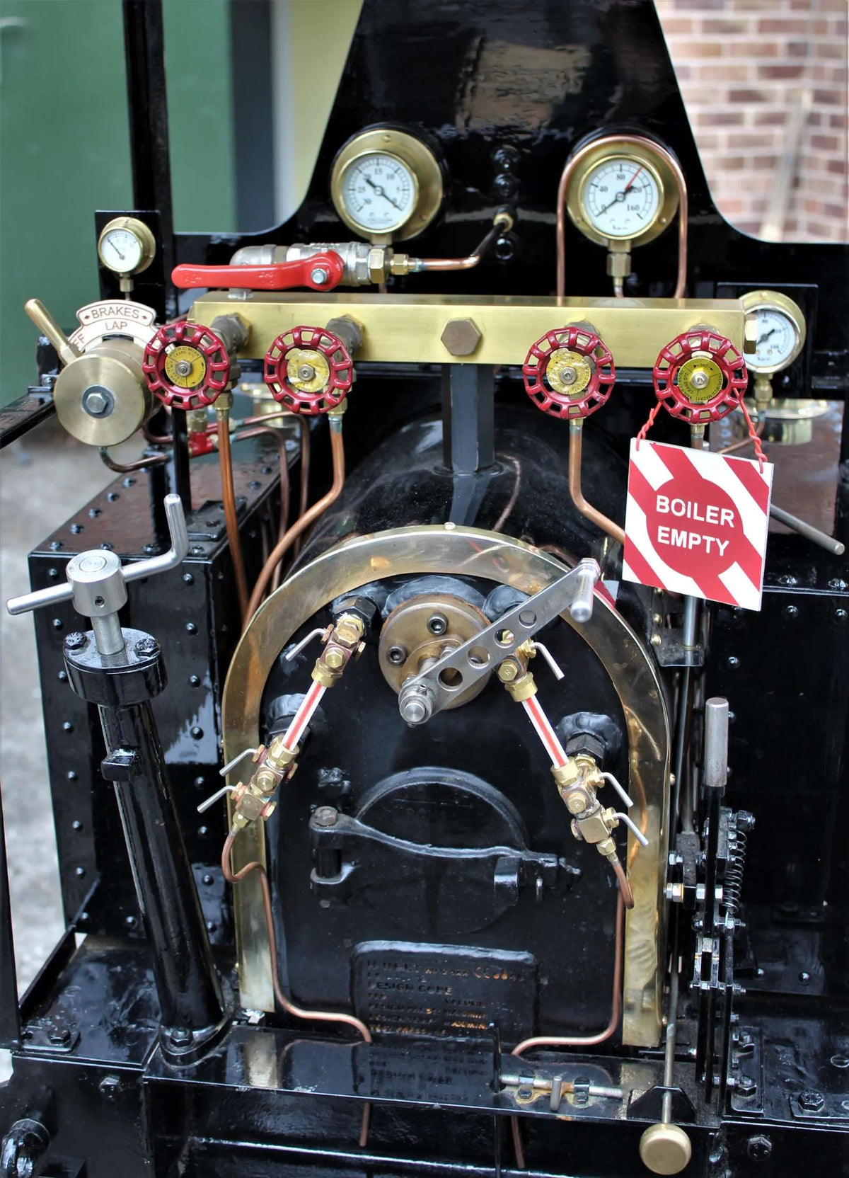7 1/4 inch gauge "Romulus" 0-6-0 with tender