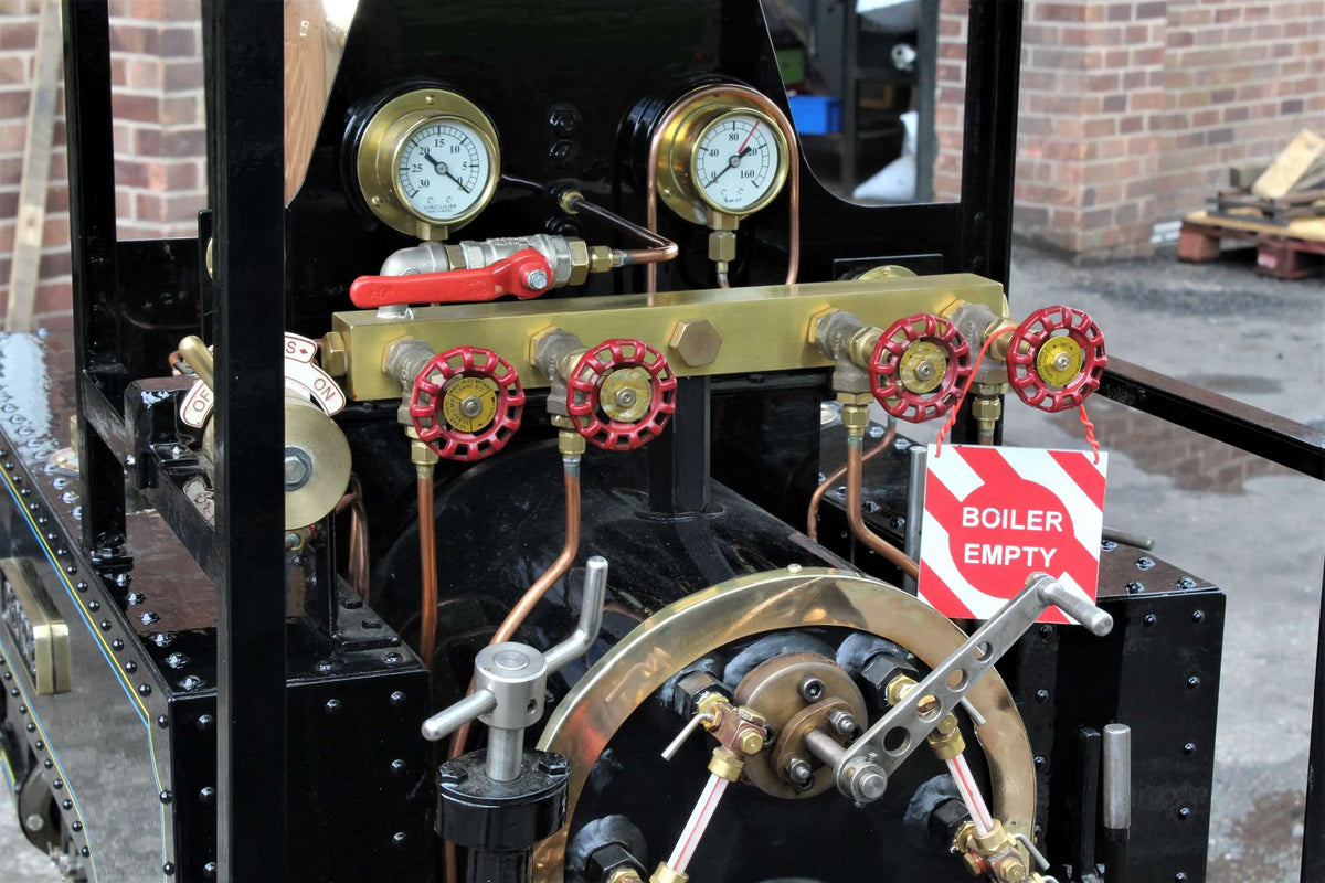 7 1/4 inch gauge "Romulus" 0-6-0 with tender