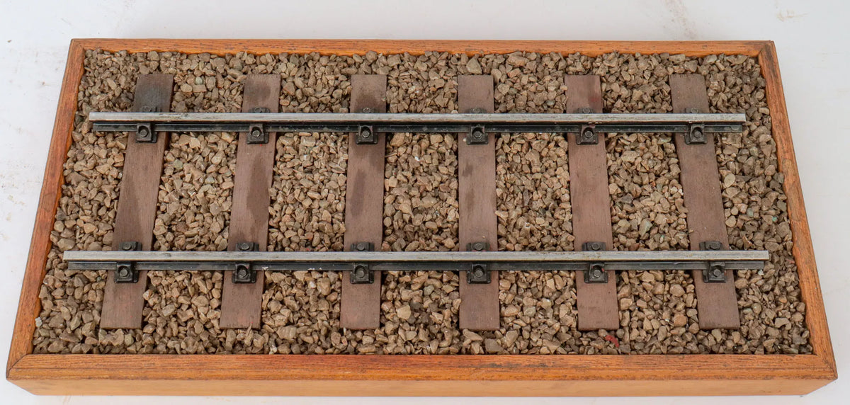 5 inch gauge display track
