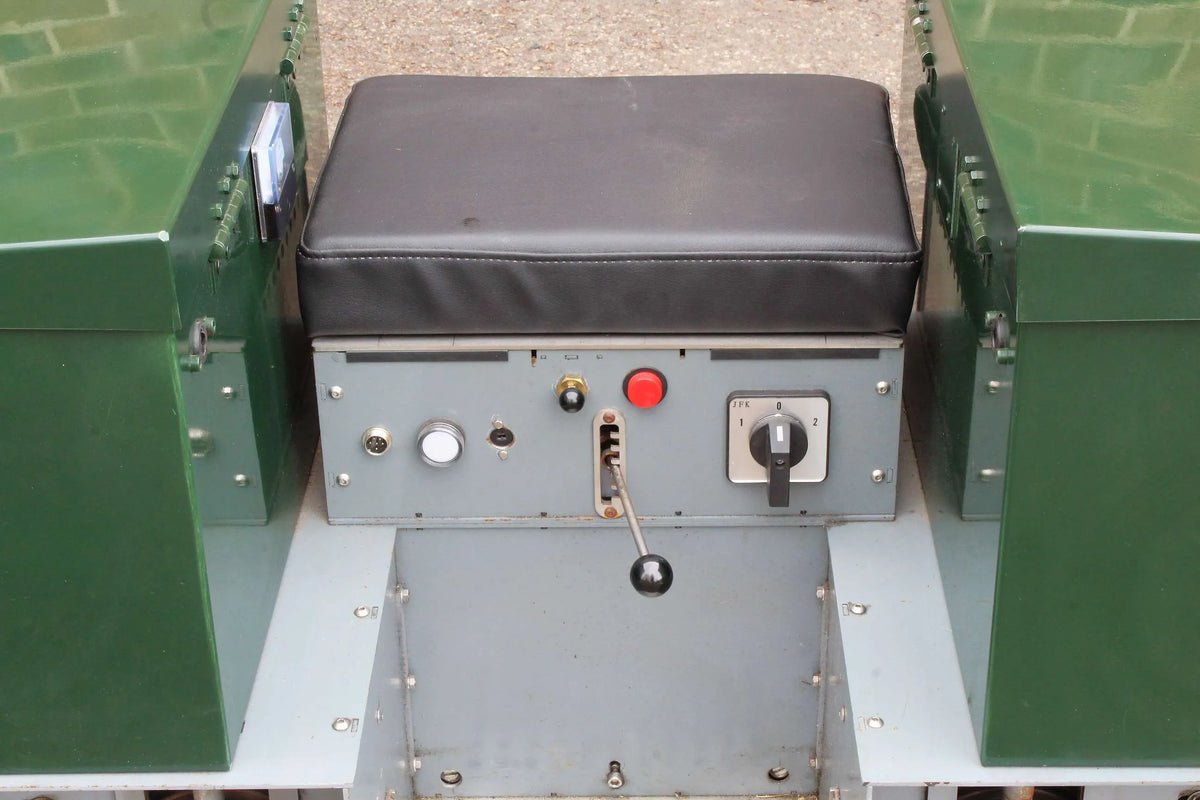 7 1/4 inch narrow gauge battery-electric