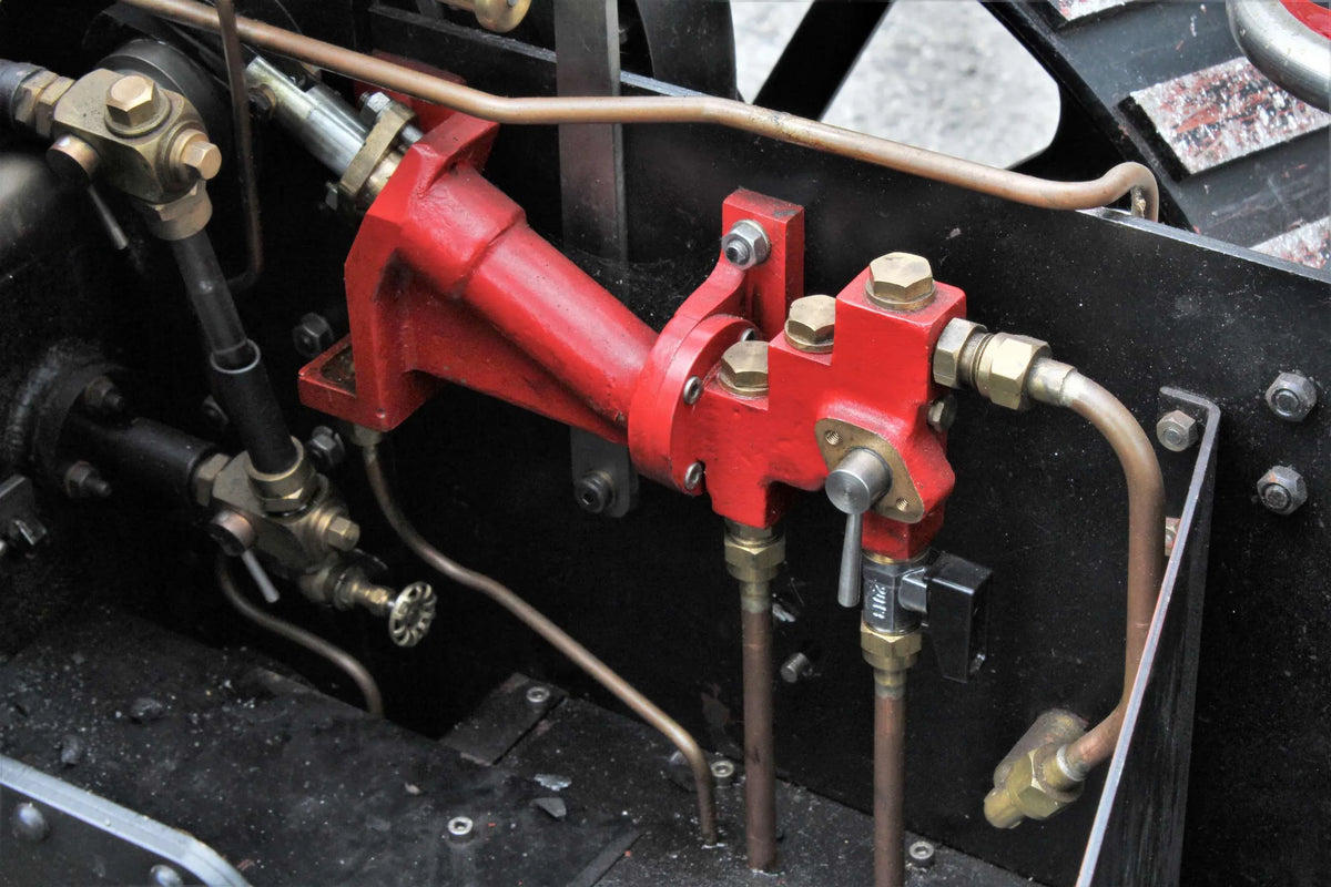 4 inch scale Foster agricultural engine