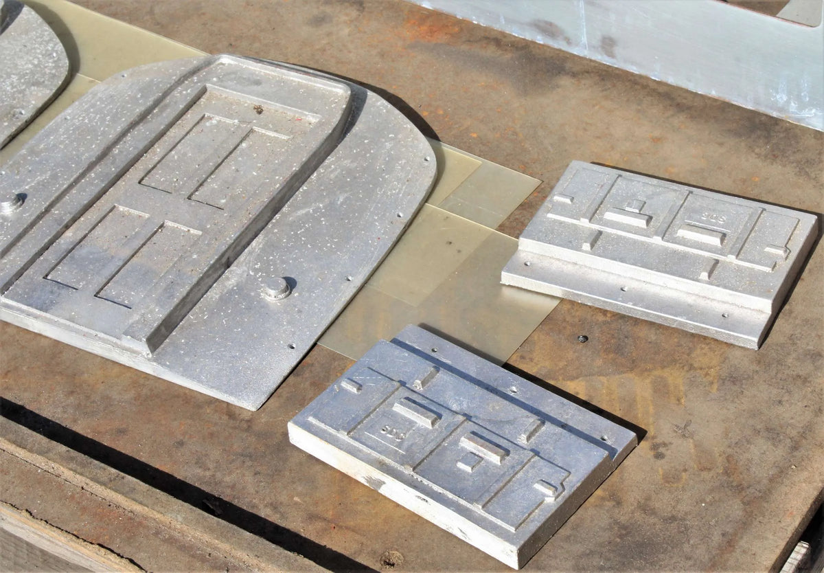 5 inch gauge BR Mk1 steel coach body and castings