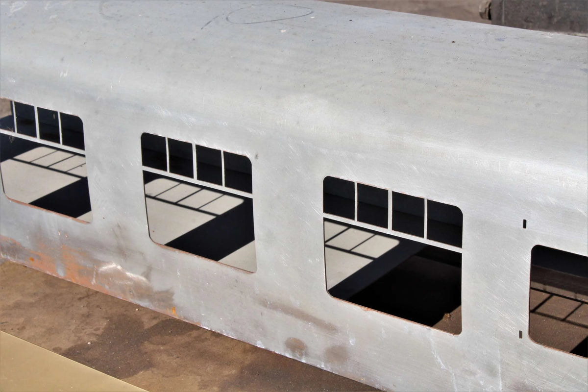 5 inch gauge BR Mk1 steel coach body and castings