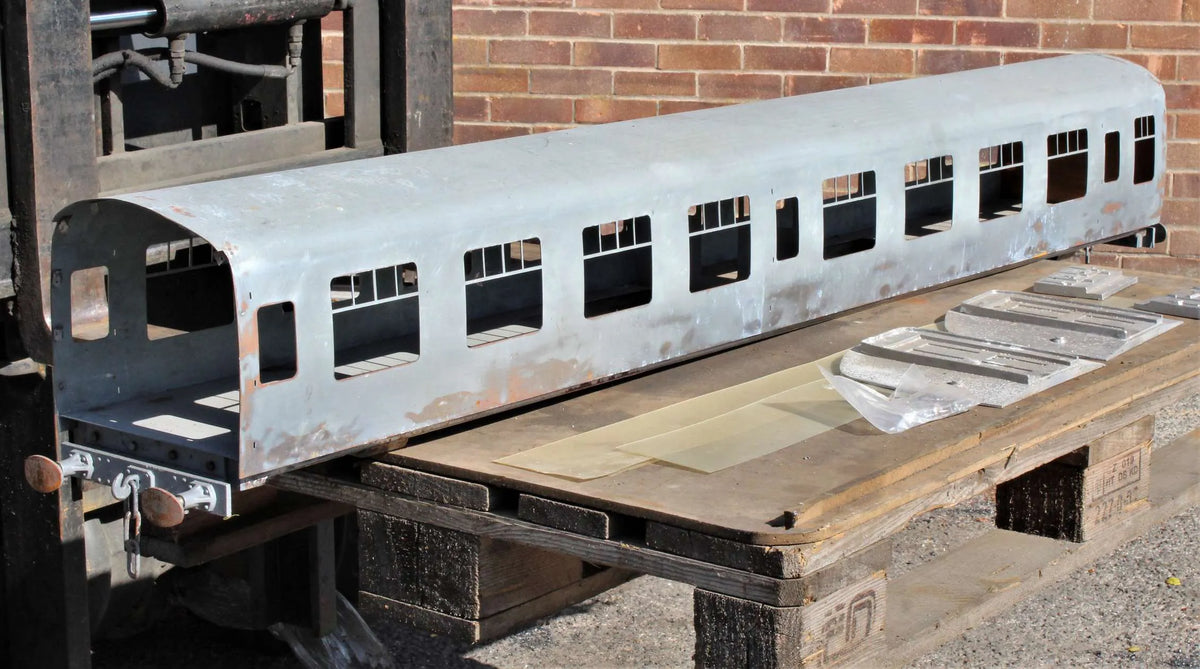 5 inch gauge BR Mk1 steel coach body and castings