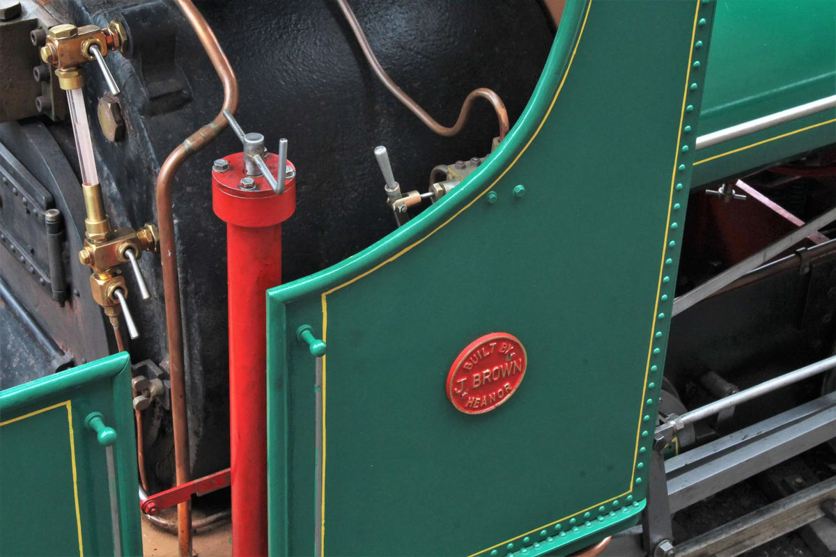 10 1/4 inch gauge "Sweet Pea" 0-4-0ST with tender