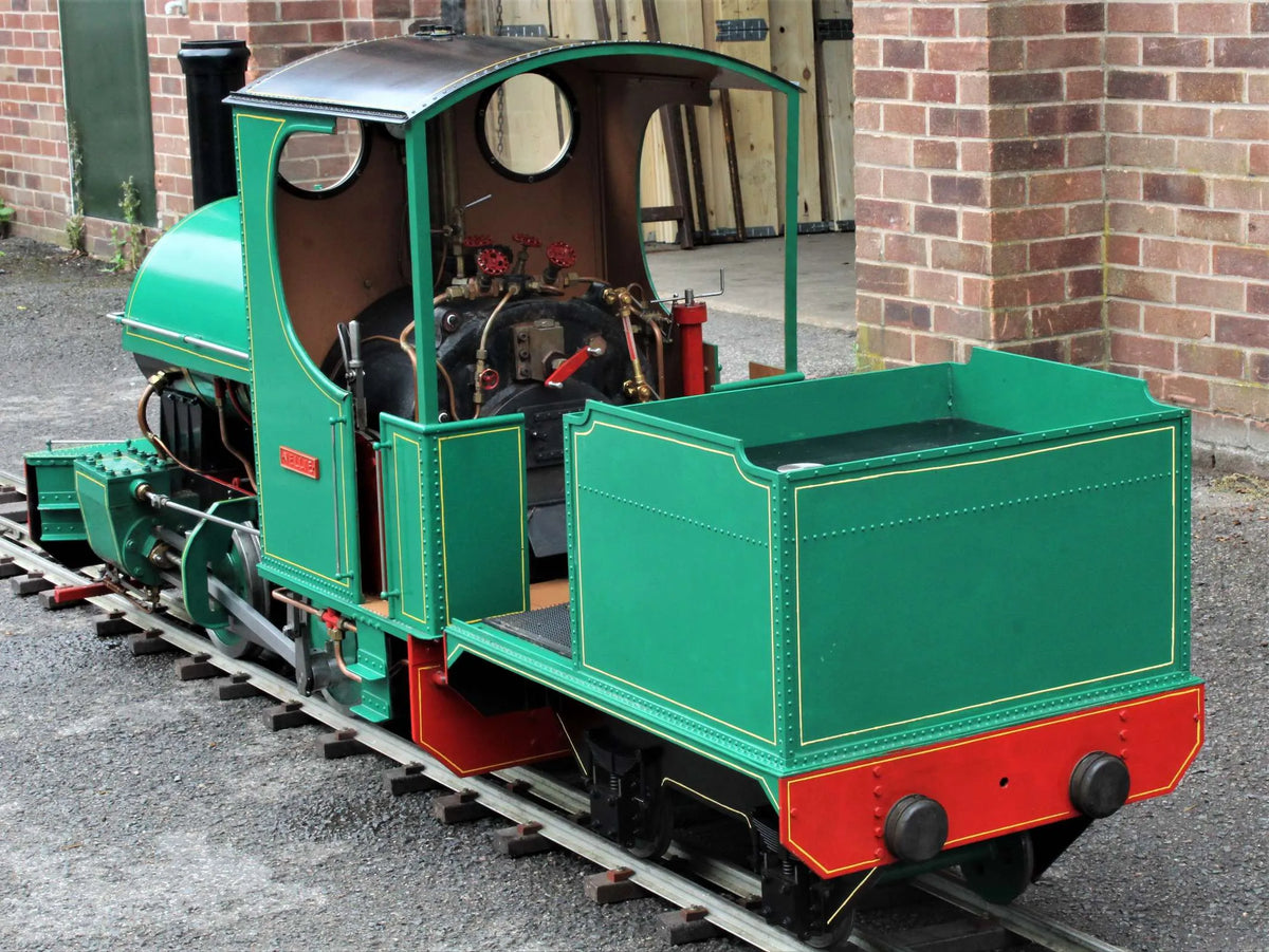 10 1/4 inch gauge "Sweet Pea" 0-4-0ST with tender