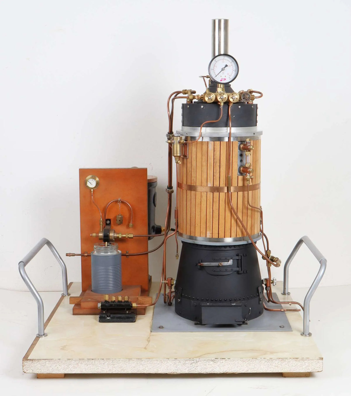Vertical boiler with injector test rig