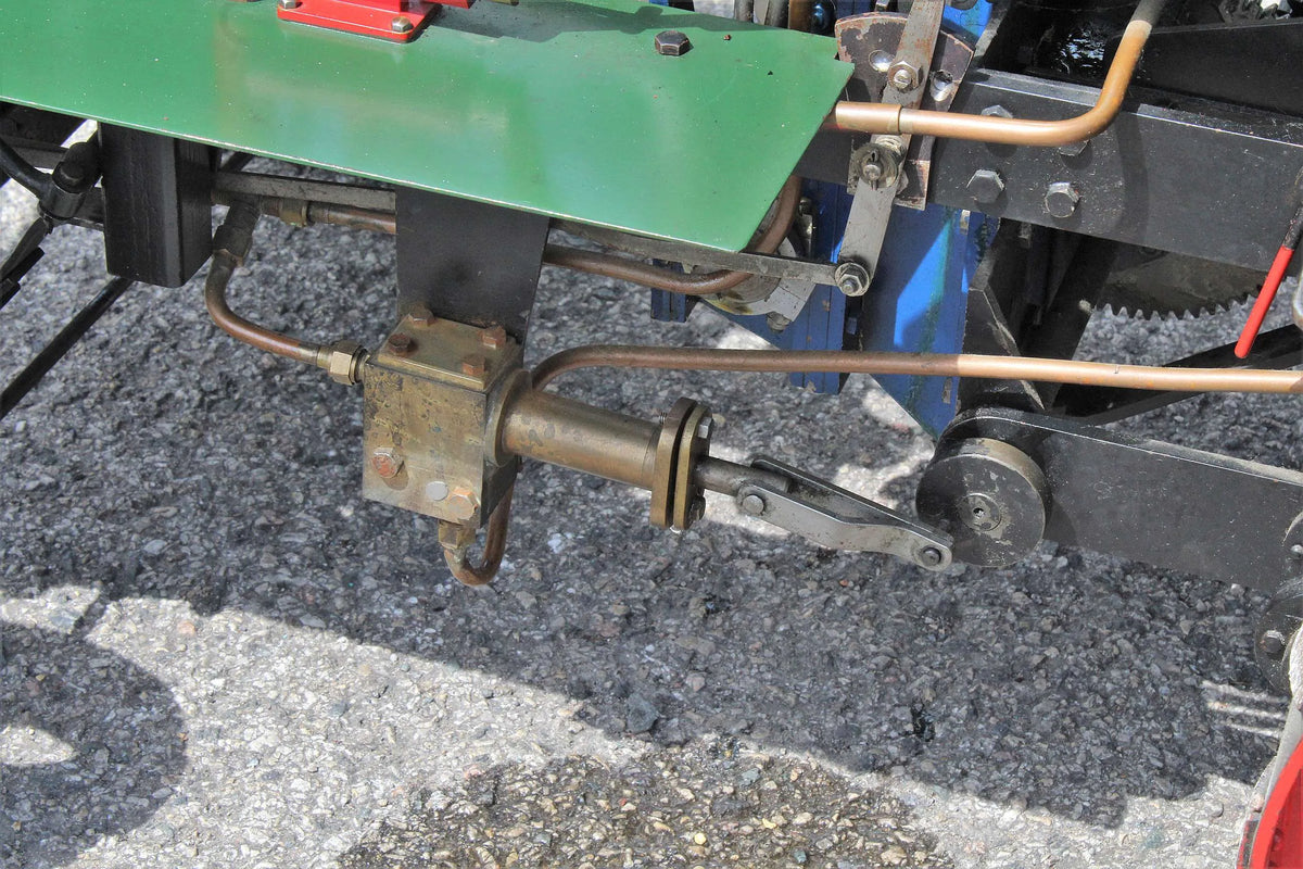 3 inch scale Suffolk dredging tractor