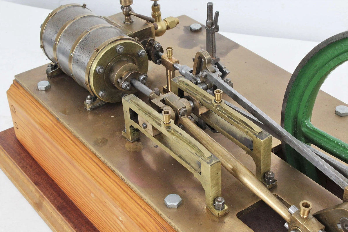 Horizontal mill engine
