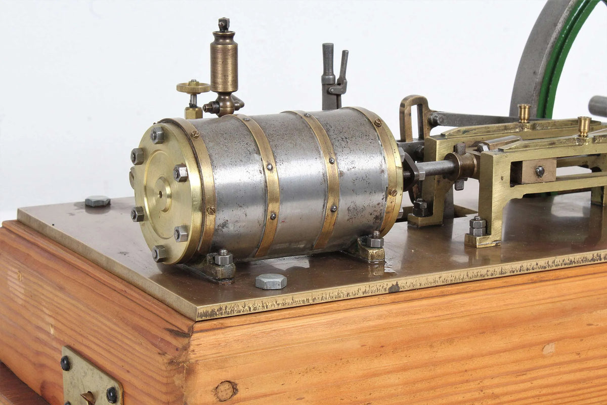 Horizontal mill engine
