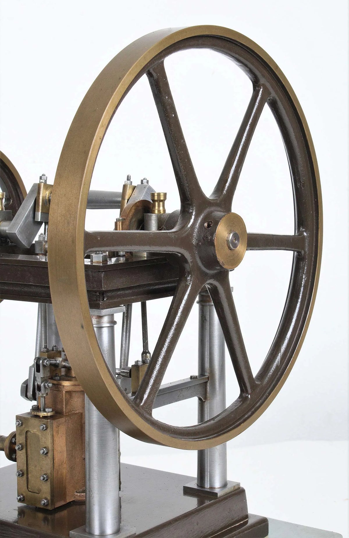 Overhead crank engine
