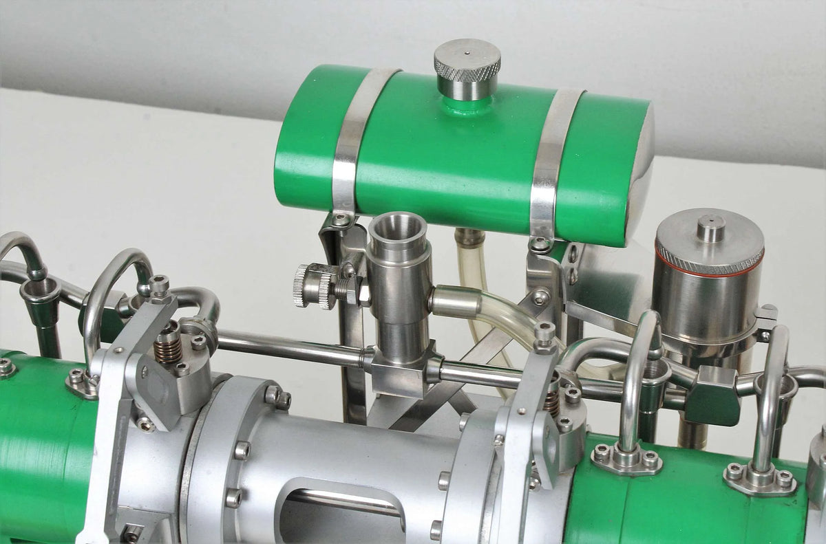 Snow double-acting tandem IC engine