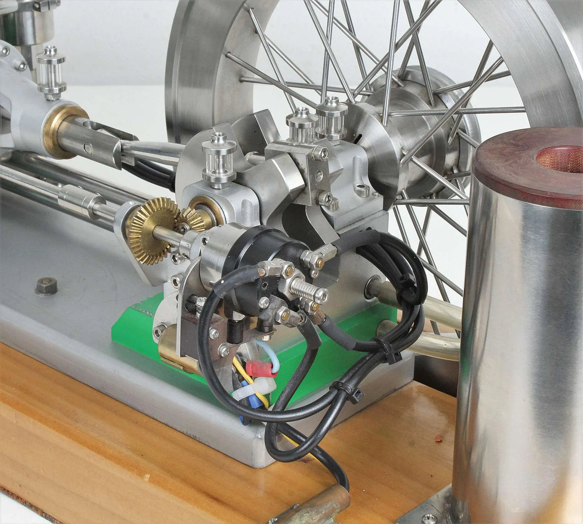 Snow double-acting tandem IC engine