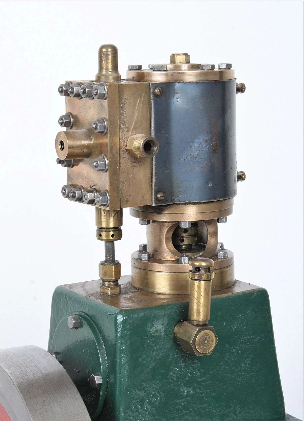 Single cylinder steam generating set