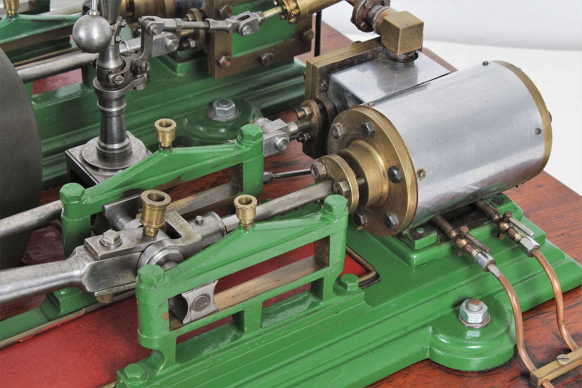 Twin cylinder mill engine