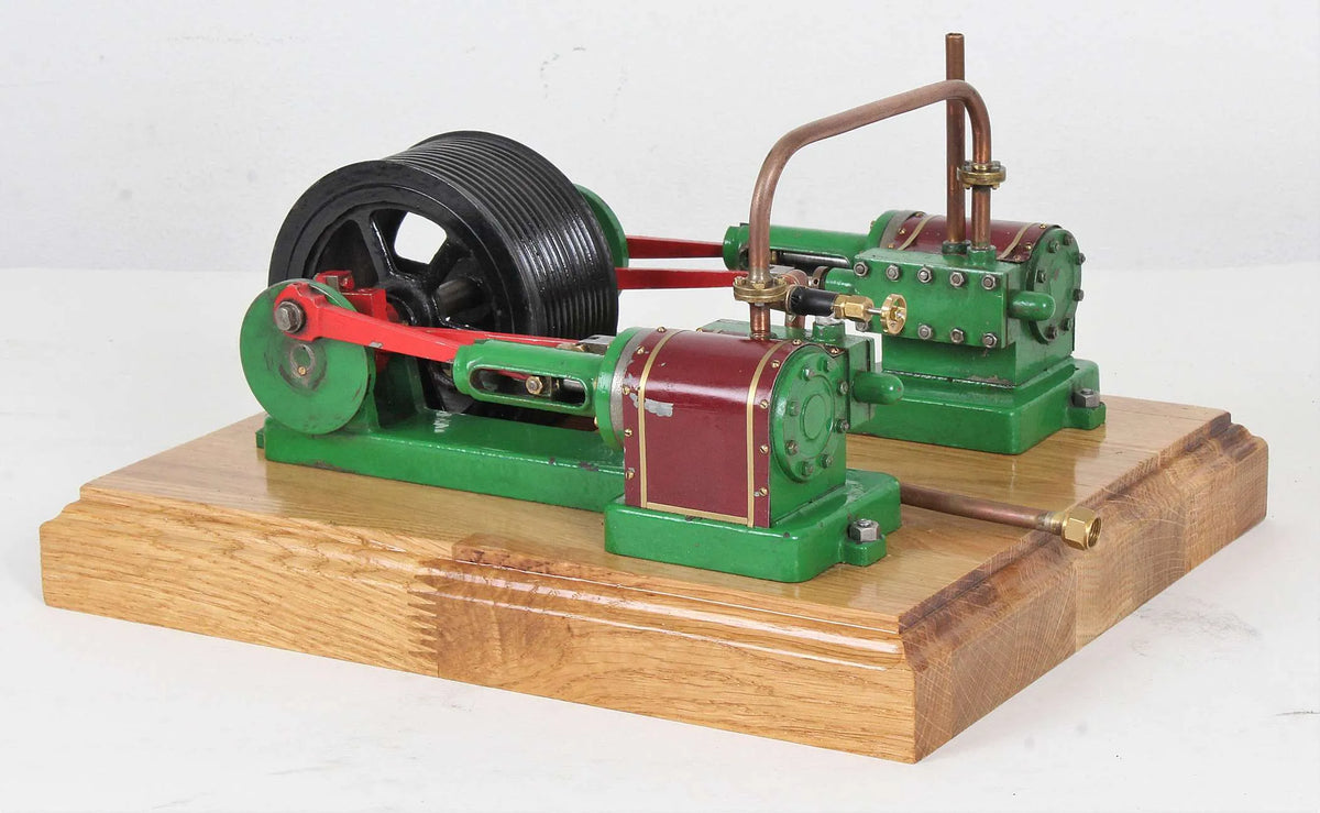 Small twin cylinder mill engine