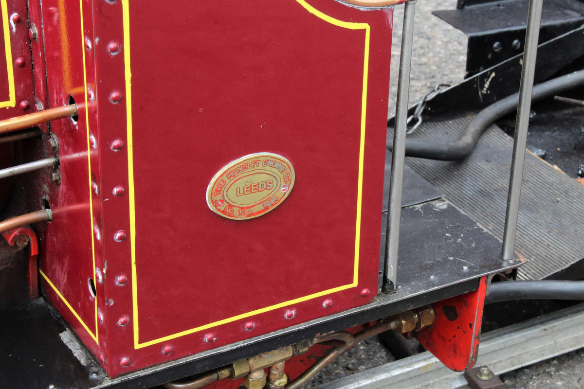 7 1/4 inch gauge Hunslet 0-4-0ST
