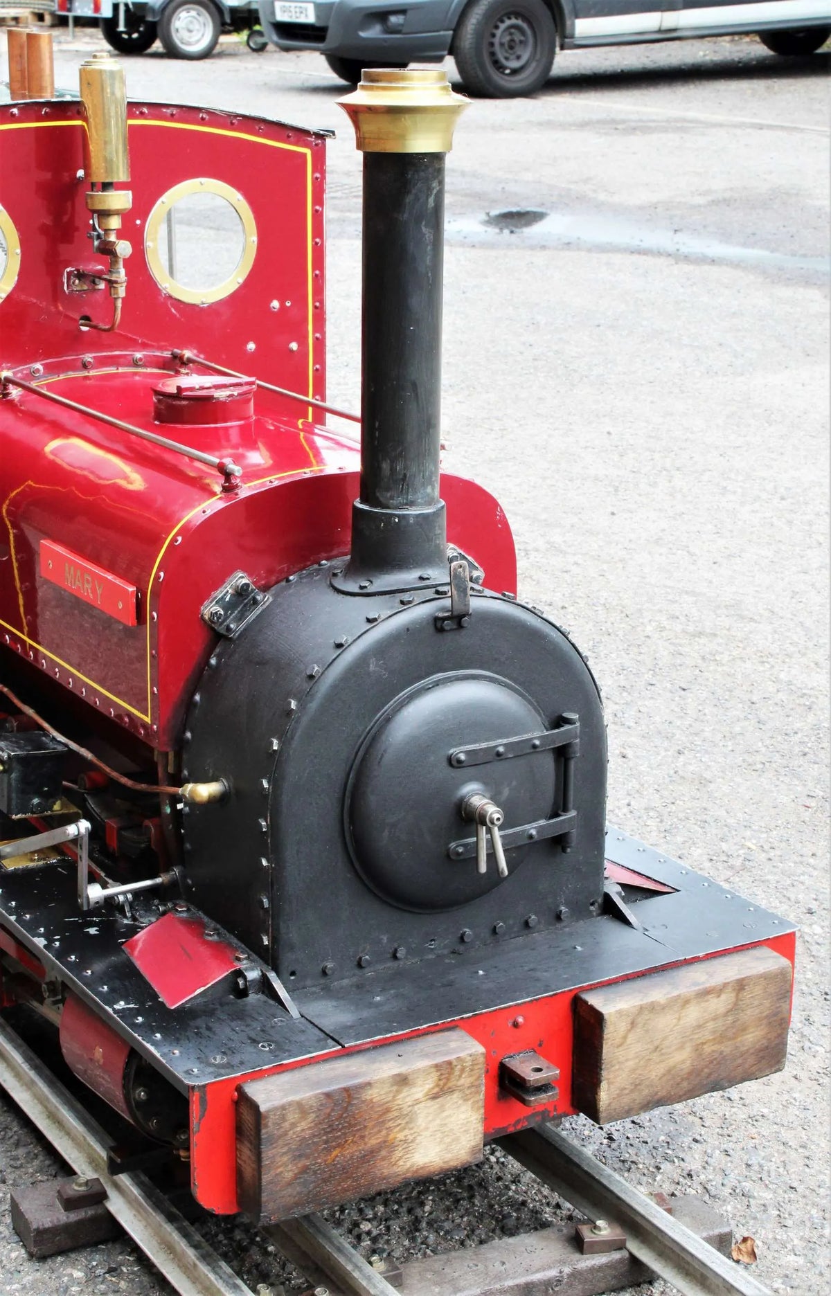 7 1/4 inch gauge Hunslet 0-4-0ST