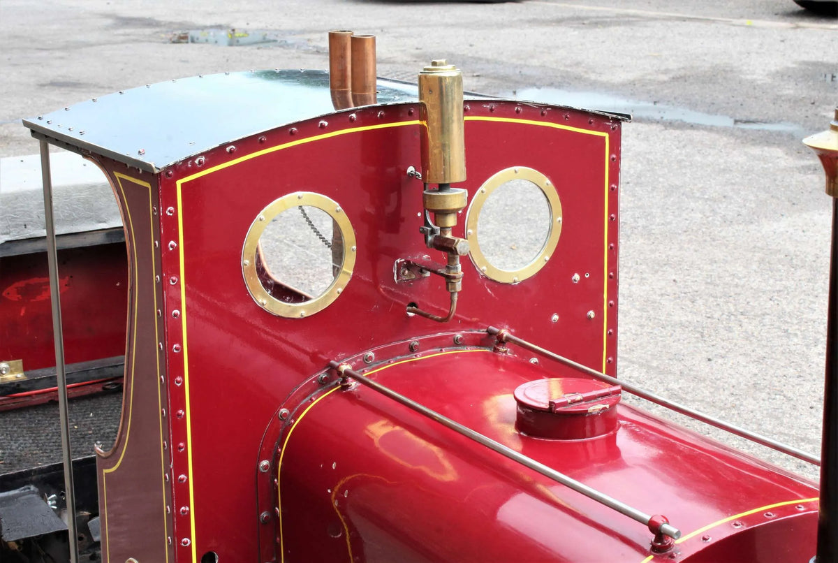7 1/4 inch gauge Hunslet 0-4-0ST