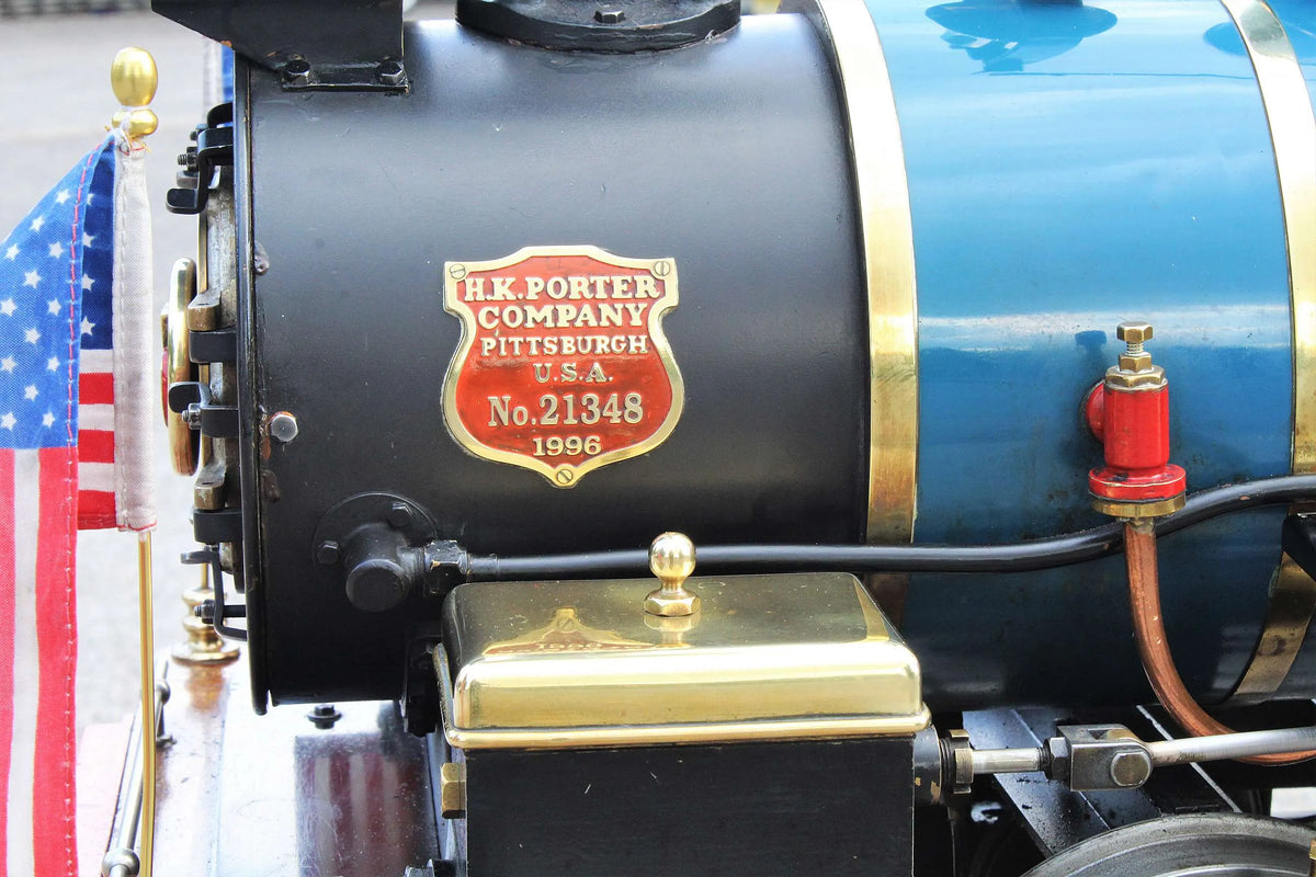 7 1/4 inch gauge "Marie Estelle" 0-4-0 + tender