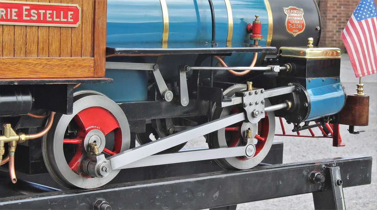 7 1/4 inch gauge "Marie Estelle" 0-4-0 + tender
