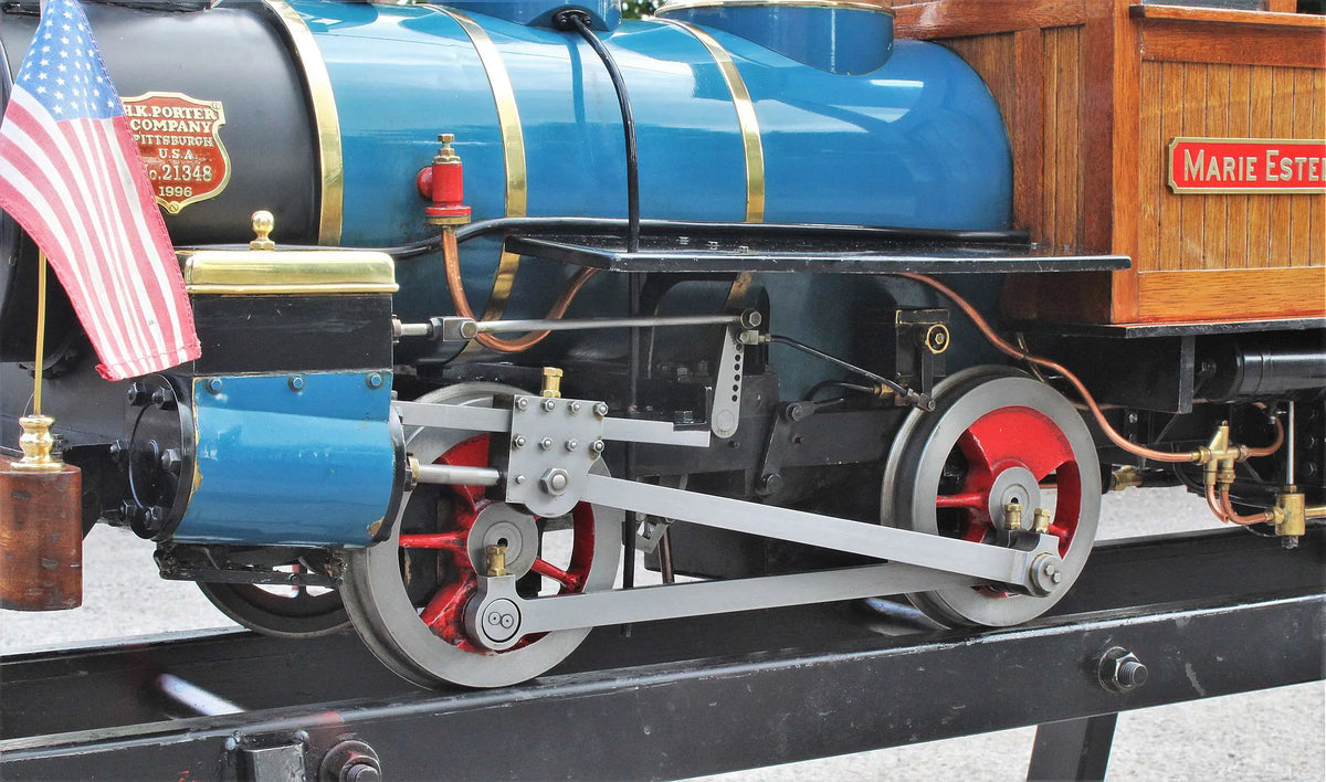 7 1/4 inch gauge "Marie Estelle" 0-4-0 + tender