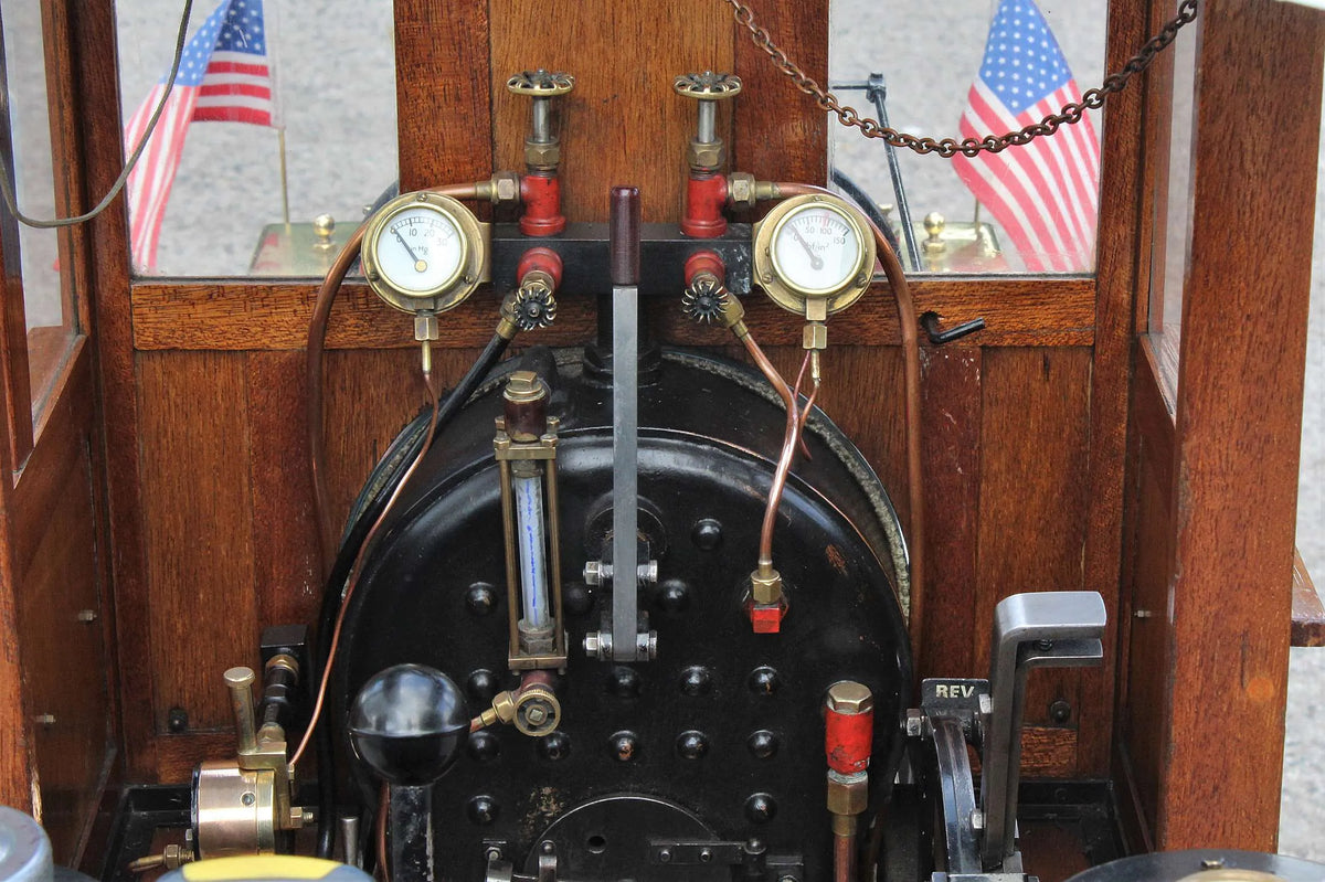 7 1/4 inch gauge "Marie Estelle" 0-4-0 + tender