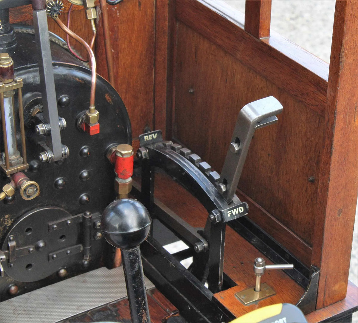 7 1/4 inch gauge "Marie Estelle" 0-4-0 + tender
