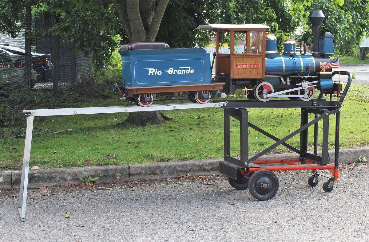 7 1/4 inch gauge "Marie Estelle" 0-4-0 + tender
