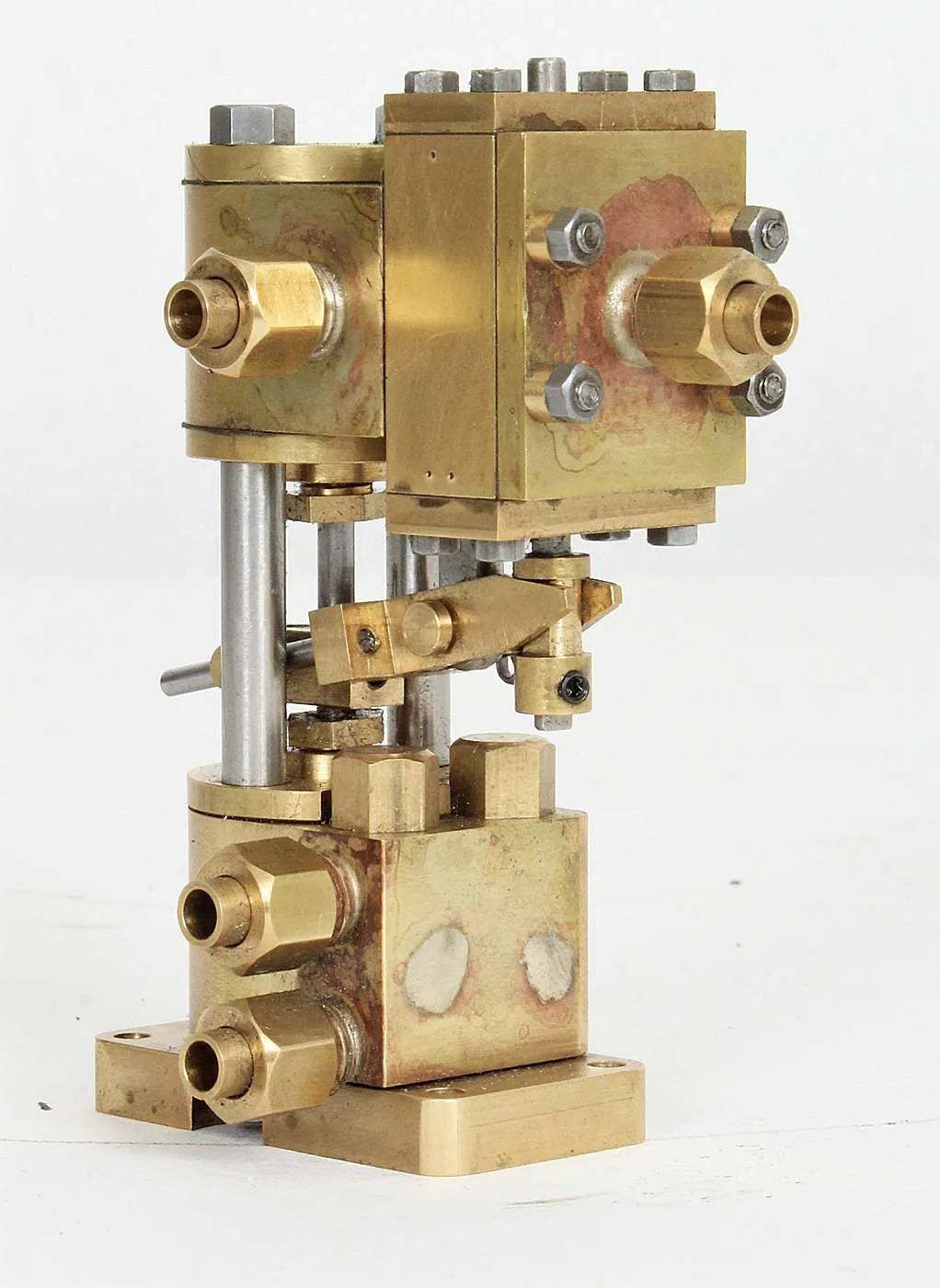 Small steam pump