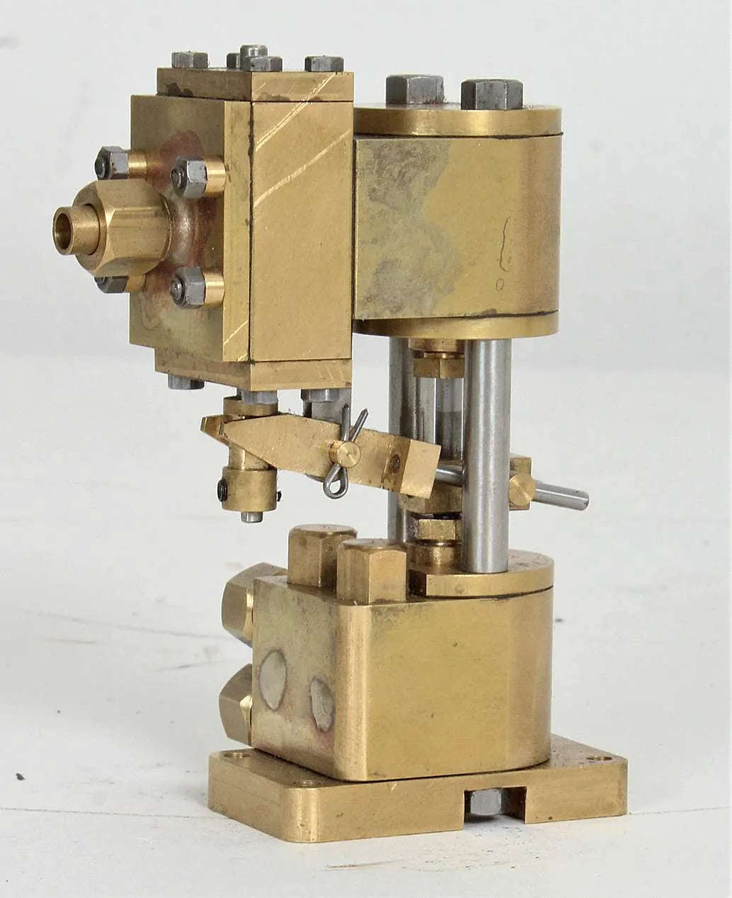 Small steam pump