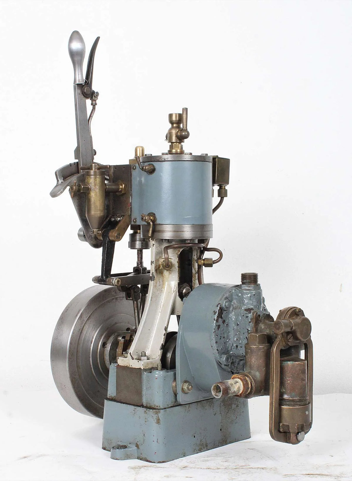Stuart Turner 5A vertical engine with feed pump