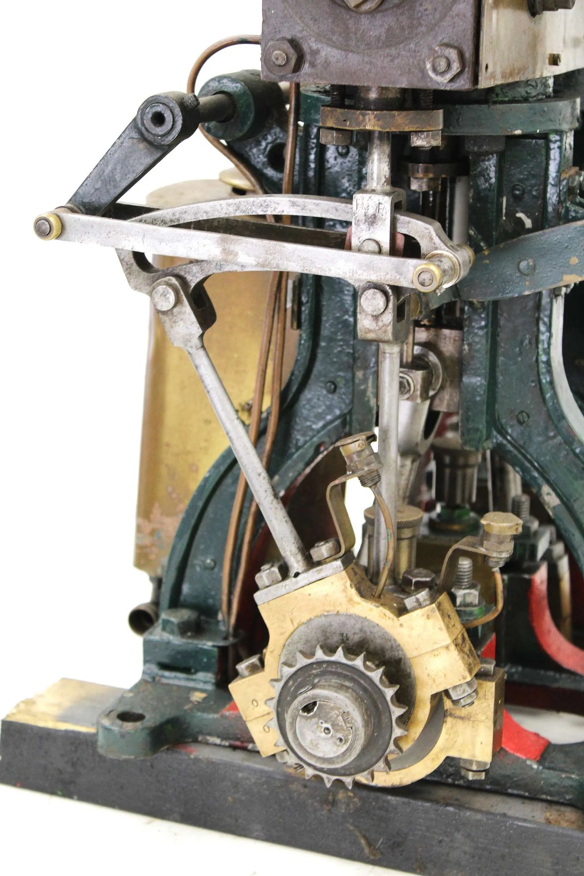 Compound launch engine with reversing gear