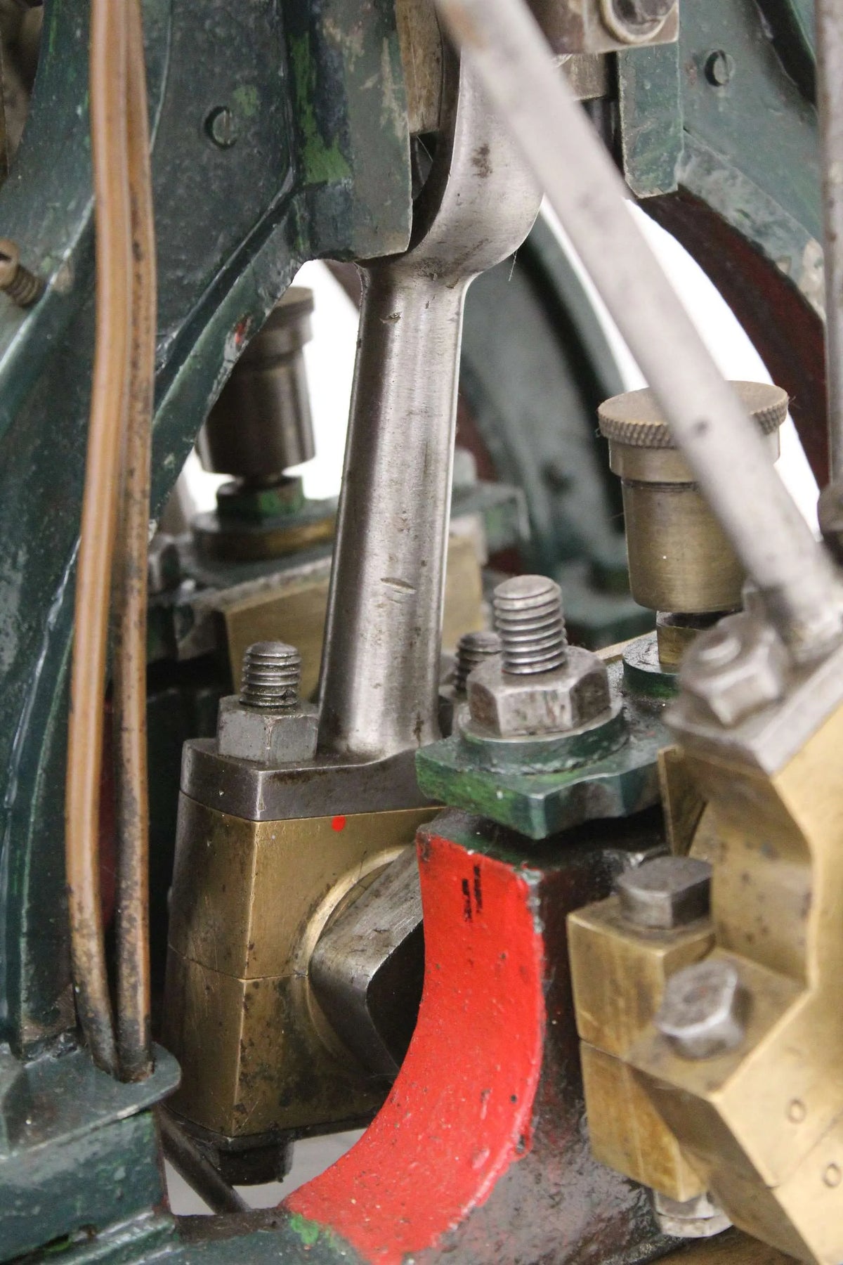 Compound launch engine with reversing gear