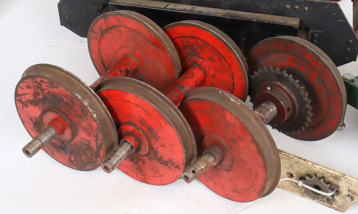 Eaton transmission with 7 1/4 inch gauge bogie & wheelsets
