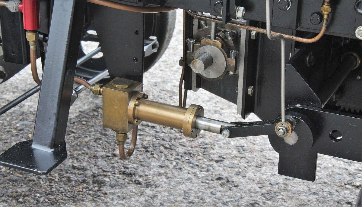 3 inch scale Suffolk dredging tractor