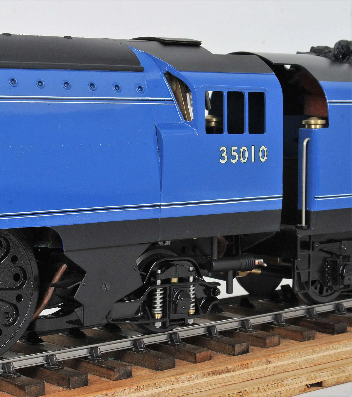 Gauge 1 SR Merchant Navy "Blue Star"