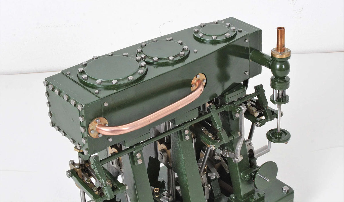 Triple expansion engine