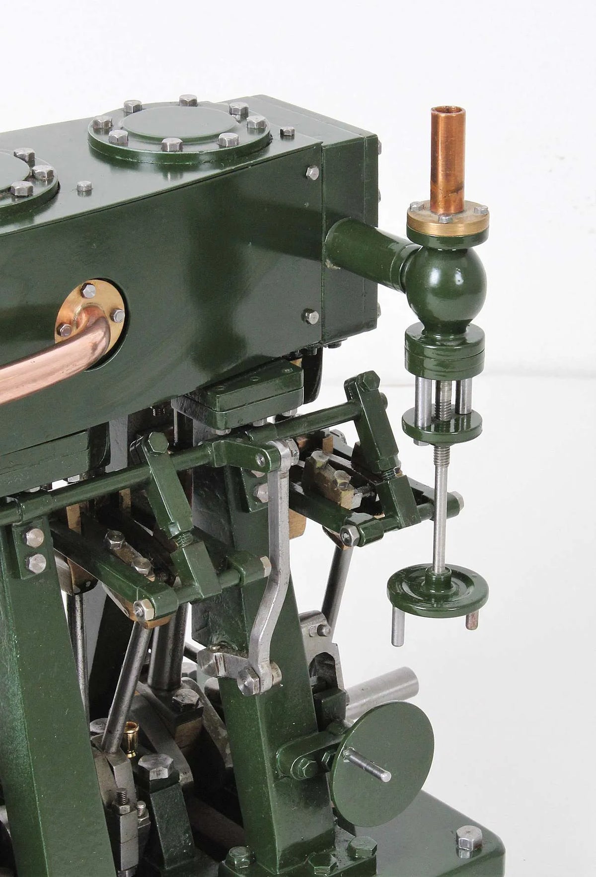 Triple expansion engine