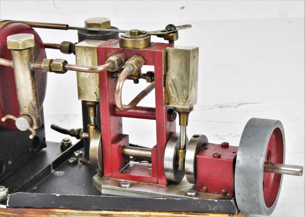 Twin cylinder marine steam plant