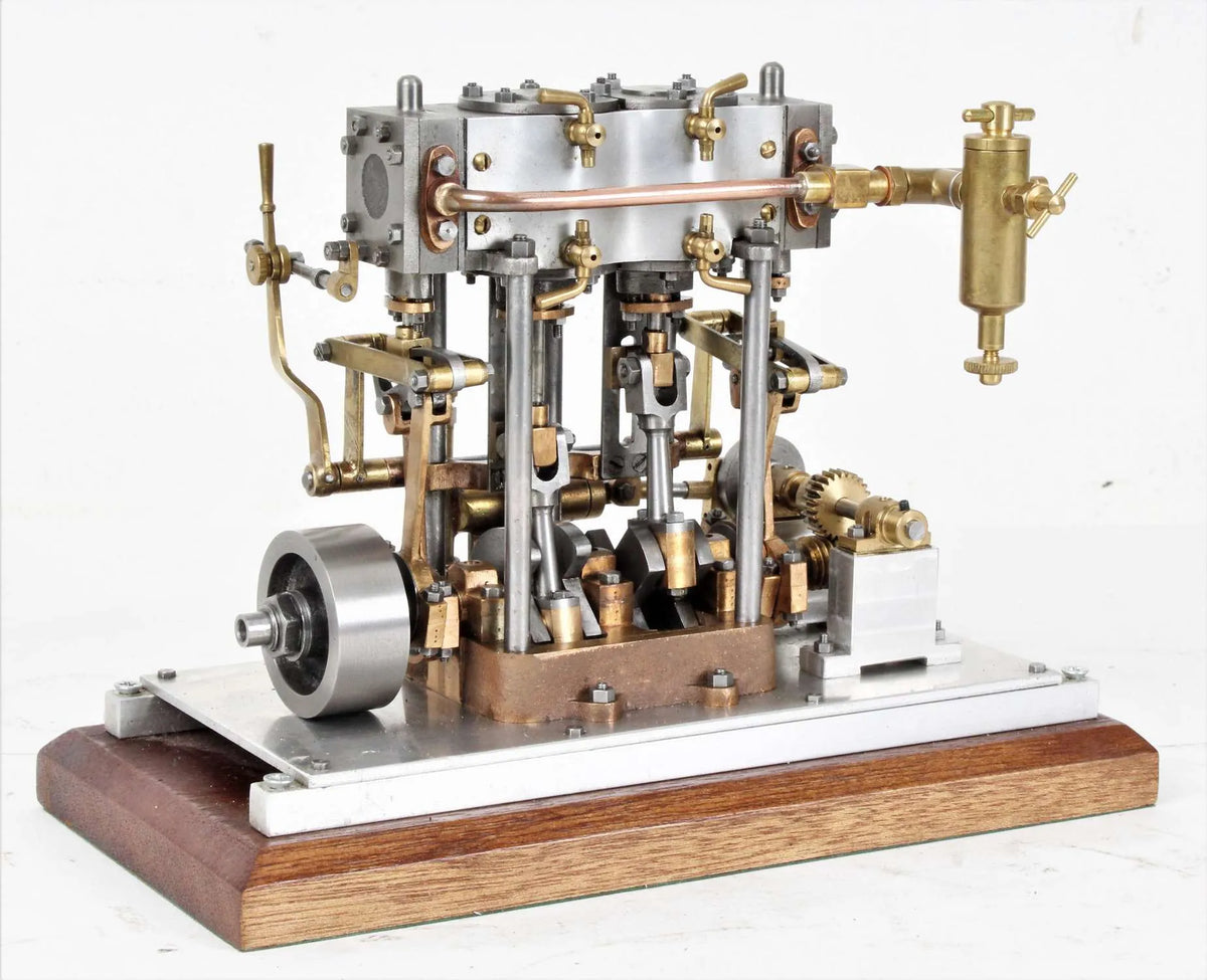Twin launch engine with feed pump