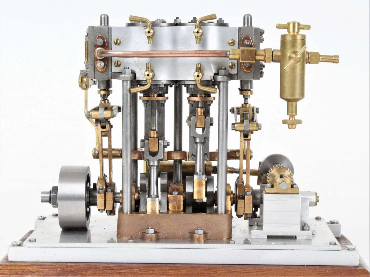 Twin launch engine with feed pump