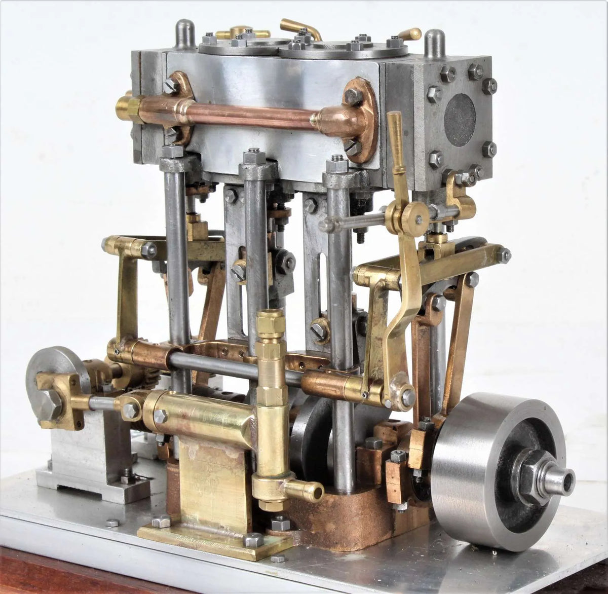 Twin launch engine with feed pump
