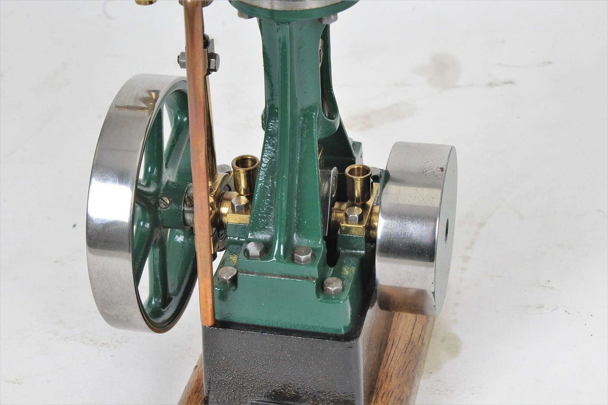 Stuart 10V vertical engine
