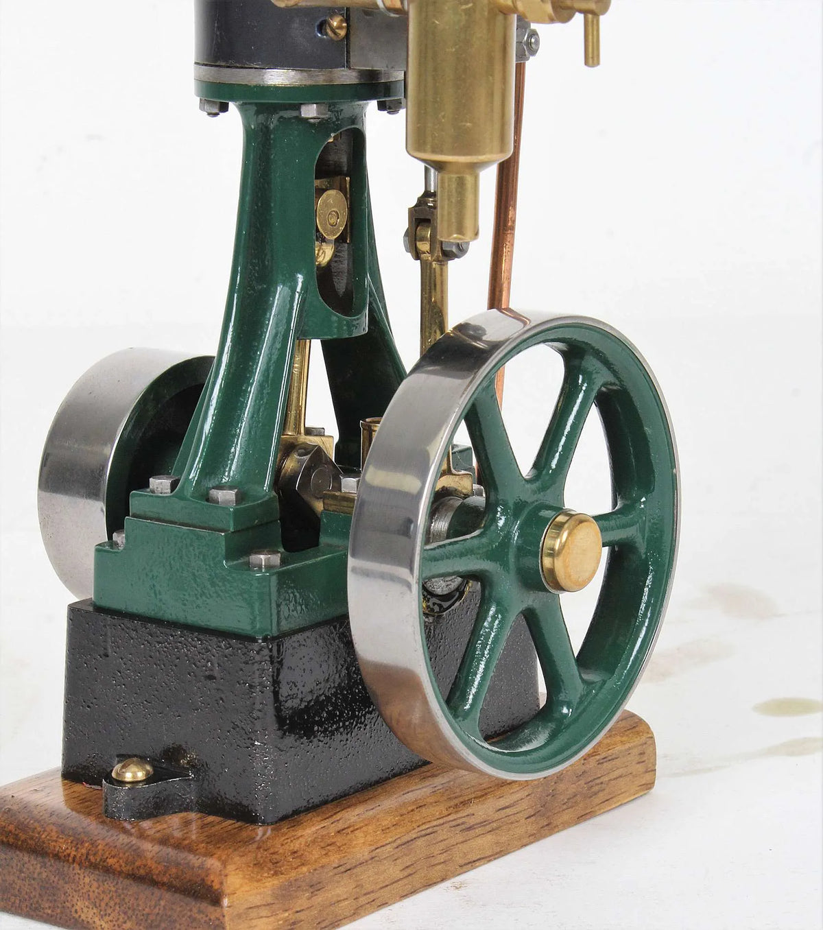 Stuart 10V vertical engine