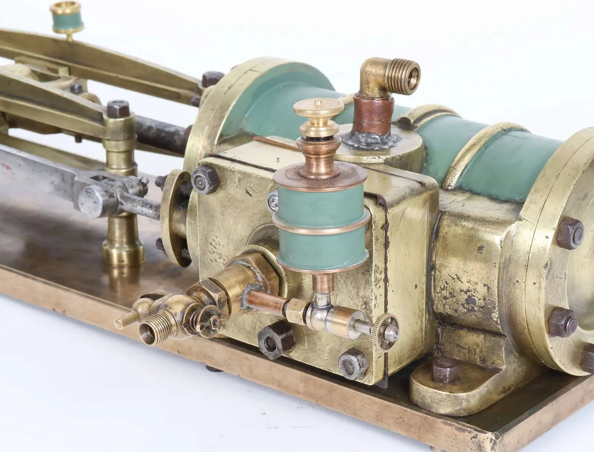 Horizontal workshop engine
