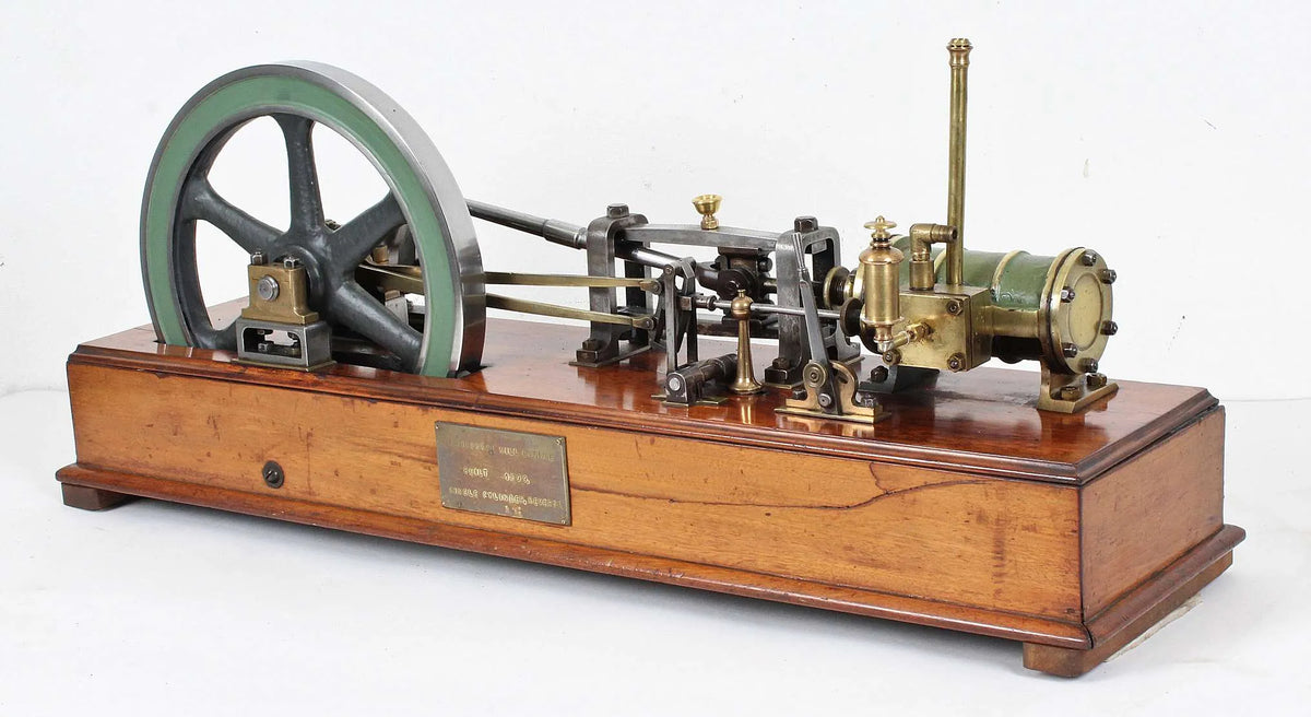 Old horizontal engine with reversing gear
