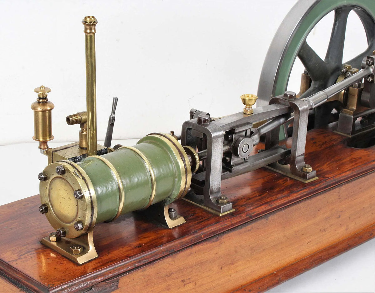 Old horizontal engine with reversing gear
